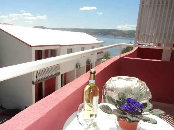 Bed & Breakfast Apartments And Bb Marko Starigrad Paklenica Croazia